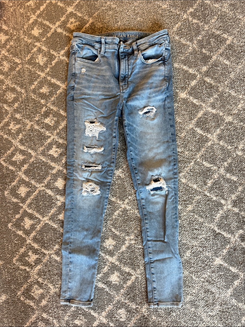 American Eagle Outfitters Light Blue Ripped Skinny Jeans